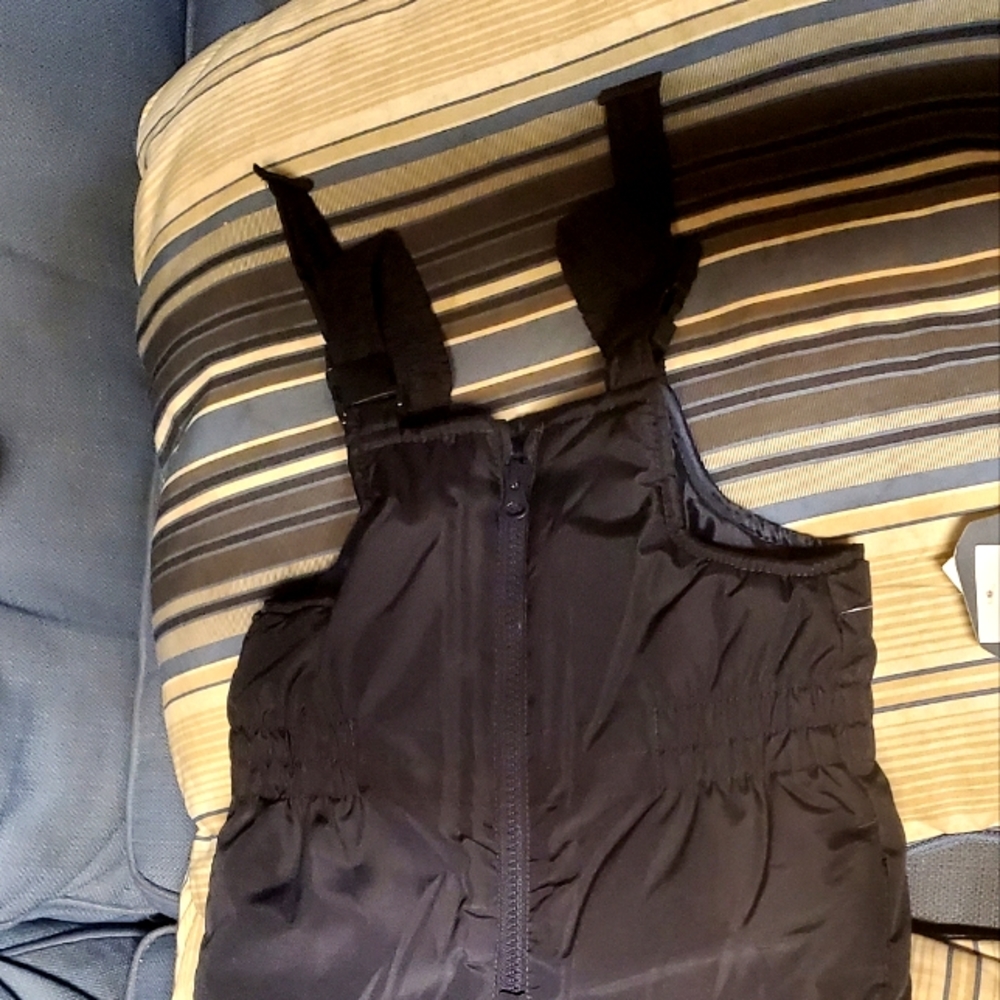 Oshkosh Bgosh insulated toddler bibs